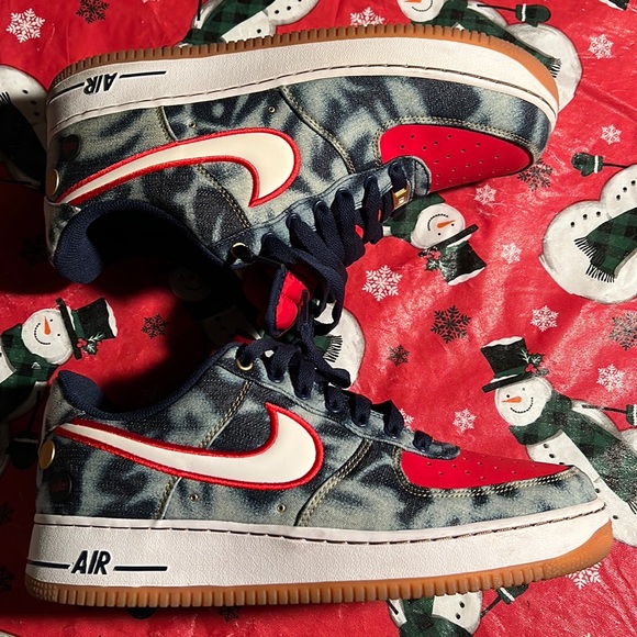 Nike Other - 2013 AIR FORCE ONE LOW PRM DENIM SZ 10 WASHED DENIM RED LOW SNEAKER